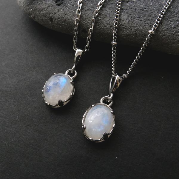 ムーンストーン ペンダントトップ 天然石 オーバル バチカン 神秘的