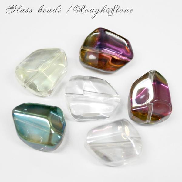 宝石のようなキラキラのストーン風ビーズ！メッキ加工を施したメタリックな色合いが綺麗です☆ネックレスやピアスなどにもオススメです。【商品仕様】・サイズ：約15.5mmビーズ穴：約0.8mm※海外製品のため多少の個体差があります。・素材：ガラス...