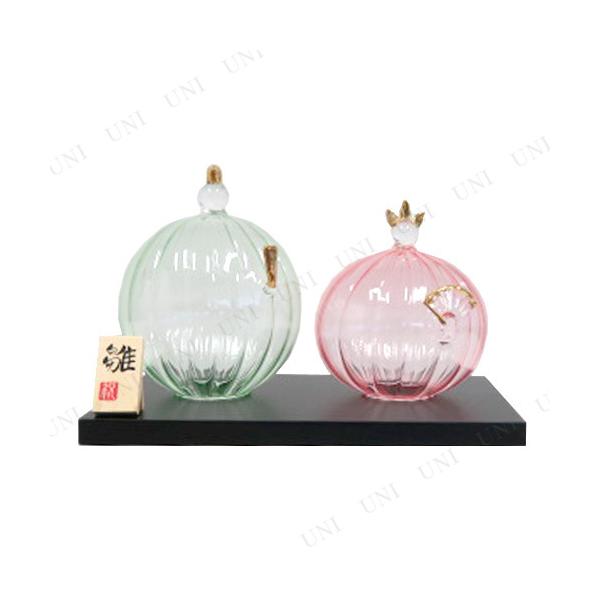 吹きガラスで作られた、手毬を思わせるフォルムの内裏雛です。ガラスならではの透明感をお楽しみください。パーツが少なく簡単に飾れます。玄関やリビングにどうぞ【キーワード】店舗装飾品,デコレーション,ディスプレイ,POP,販促品,ひな祭り,雛祭り...
