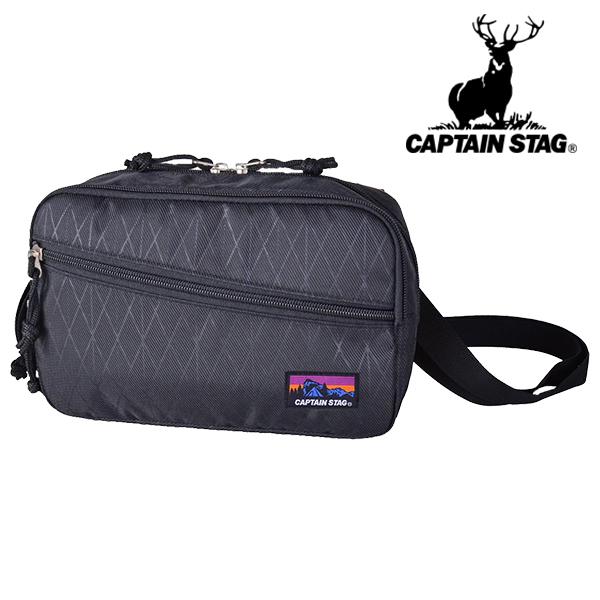 ◆商品説明CAPTAIN STAG（キャプテンスタッグ）のミニショルダーバッグです。コンパクトなのに多用途ファスナーポケット付き♪男女兼用で使えるデザインで、通勤通学はもちろん旅行時のサブバッグとして、シーンを選ばずに使用できます。プレゼン...