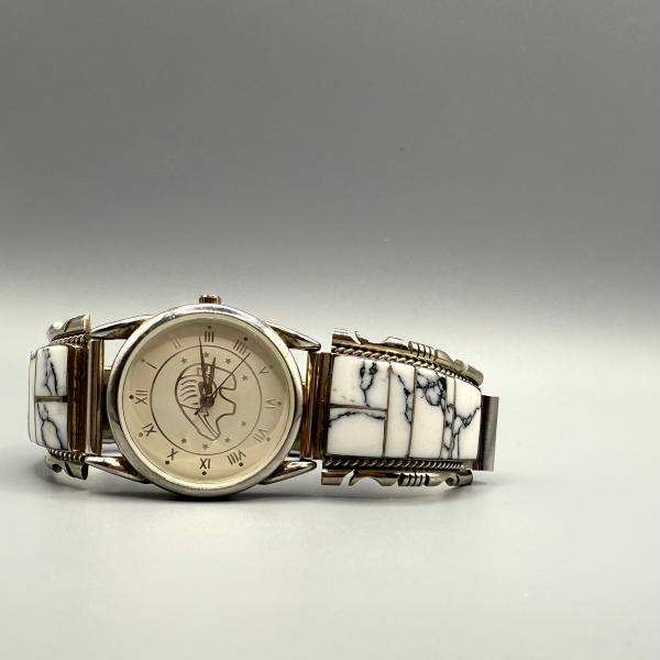 ホワイトバッファローの時計 腕時計 インディアンジュエリー