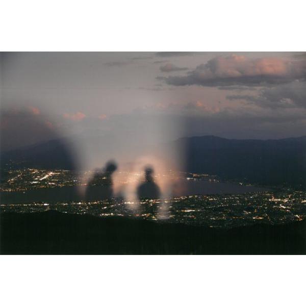 [商品名]秋元隆良氏 奇跡の写真[スペック]原材料　印画紙サイズ・ゴールドカラー額：約415m×315mm、重量約980g・窓抜きサイズ（作品の見える大きさ）：約300mm×195mm商品構成銀塩写真×1、額×1原産国　日本奇跡の写真シリー...