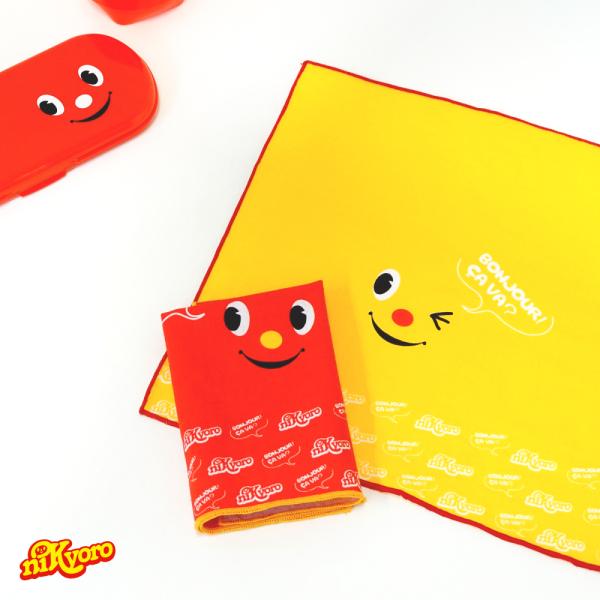 使いやすいコンパクトサイズ25cm×25cmのちょっと小さめのサイズ感です。コンパクトに畳めるので、お子様のポケットにもちょうどいい！薄手のコットン素材なのですぐ乾くのも嬉しいですね。にっこりかわいいニッキョロ♪キュートな表情が魅力のニッキ...