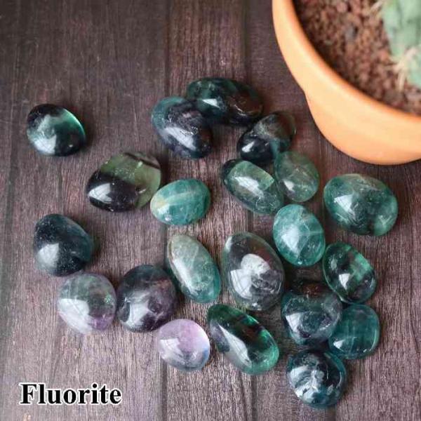 フローライト グリーン パープル バイカラー トリプルカラー タンブル  1個18〜27ミリ程度※サイズにばらつきがありますが1個お選びしお届け致します。※傷などが入っている場合もあります。【 フローライト 】フローライトは天才の石としても...