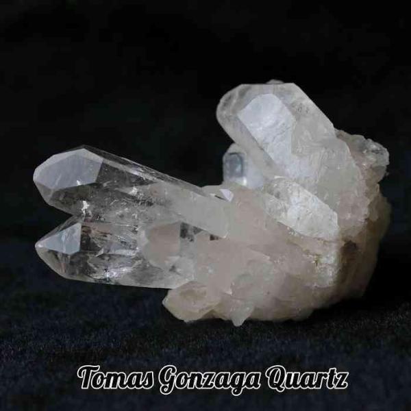 極上 水晶クラスター トマス・ゴンサガ産 原石 虹 約74g 天然石