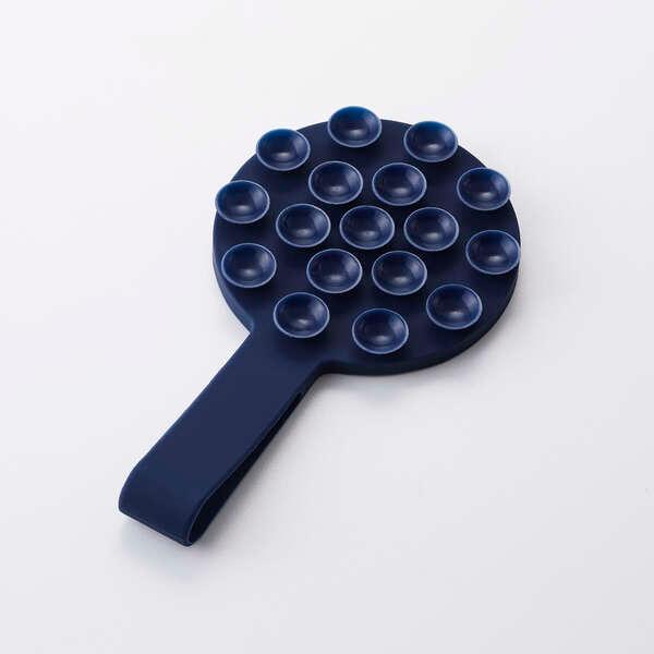 日常の“ながらスマホ”をより便利に!壁や鏡、窓ガラスなどの平らな面に、タコの吸盤のようにピタッと吸着する“TakoPita”スマホパッドです。強力な磁力でMagSafe対応スマホケースやiPhoneをしっかり固定し、両手を使わずにスマートフ...