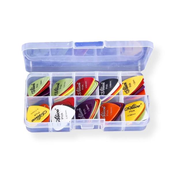 ノートPCなどの分解や精密機器の開梱作業にも便利な、しなやかで扱いやすいABS樹脂製ピックです。硬すぎないので、ギターピックとしてはもちろん、金属製工具で傷を付けたくない繊細な作業にも適しています。本来の用途である楽器用としては、アコーステ...