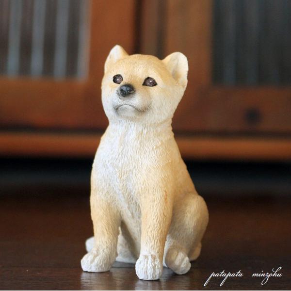 柴犬　置物　犬の置き物 豆柴 お座り 伏せ 柴犬 茶 置物 オブジェ 犬 イヌ ドック : パタパタ