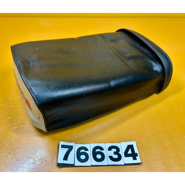 当時物 純正リアシート赤 スーパーカブ C50 C100 C65 カモメ 行灯 送料無料!!】76634 中古 HONDA ホンダ スーパーカブ C50 55 65 70 90