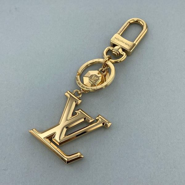 LOUIS VUITTON（ルイ・ヴィトン） ポルトクレ LV ファセット