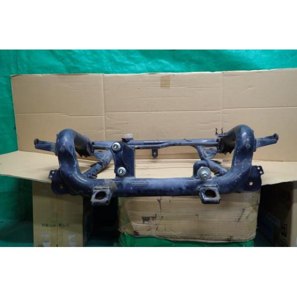 エブリィ DA64V フロントメンバー PA 4WD 45910-68H80 4WD DA64V 45910-68H80 フロントメンバー エブリィ PA