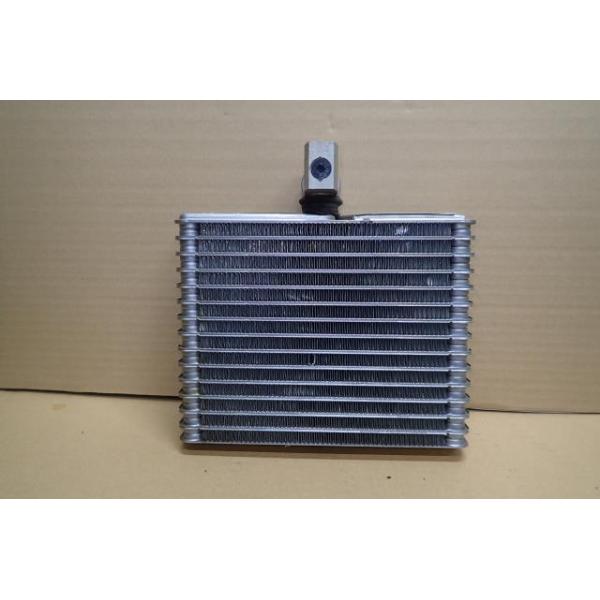 スズキ（SUZUKI） エブリィプラス DA32W エバポレーター マニュアル F