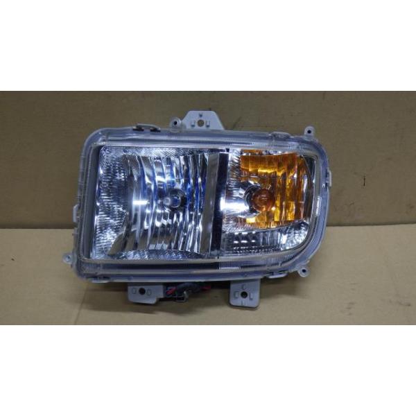 ムーヴ DBA-L175S 左フォグランプ   スタンレー P6778L  81520-B2030