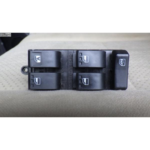 ミラココア DBA-L675S パワーウインドウスイッチ    708-0G33 84820-B2410