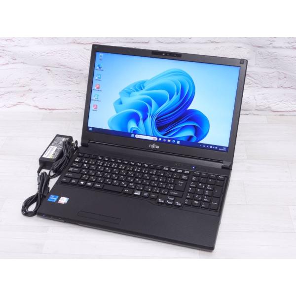 富士通 A5511/G/i5 1145G7+16GB+SSD1TB 中古 Aランク 富士通 LIFEBOOK A5511/G 第11世代 i5 1145G7