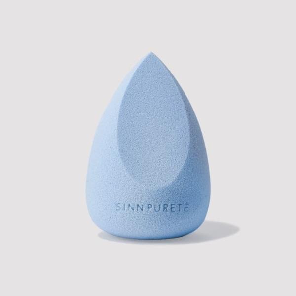 艶と透明感を高めて密着、ナチュラルでより美しい仕上がりを約束。 ファンデーションの密着度や艶感、素肌感、透明感を全て高める、細部にまでこだわりの詰まったメイクアップスポンジ。 水を含ませると約1.2倍に膨らんで、ぷるぷるもちもちに変化するた...