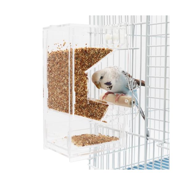 お掃除らくらく！お留守番にも便利な小鳥用フィーダーです。食べた殻は殻トレイにたまるので小鳥たちはいつでもおいしいごはんが食べられ、お出かけの時も安心！たまった殻を捨てるだけ！殻を吹く手間が軽減され、お掃除もらくらく◎クリアで見やすく、補充し...