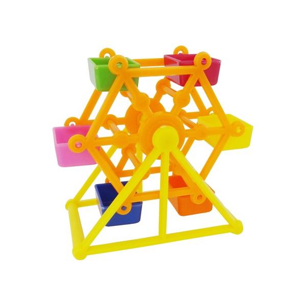 くるくるまわる観覧車。まわして、食べて、楽しい！手のりインコの遊園地。ゴンドラにおやつを入れてフォージングにも♪サイズ：95 × 90 × 50（mm） ※色の組み合わせは選べません。（ナチュラルペットフーズ、ゆうえんち、遊具、EXCEL、...