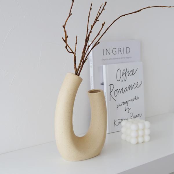 倉庫出荷 フラワーベース U字 花瓶 セラミック ベージュ ライトグレー おしゃれ かわいい 一輪挿し 韓国インテリア Buyee Buyee Japanese Proxy Service Buy From Japan Bot Online