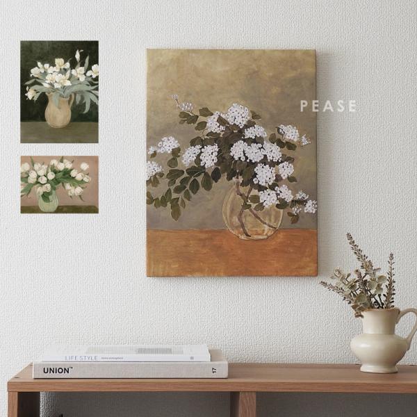 美しいアンティーク風のデザインが特徴のフラワー柄のポスターです。 華やかな花々が優雅に描かれ、壁を飾るだけで空間に上品なアクセントを与えます。サイズは30×40cmで、ちょうど目立つサイズ感です。ポスターの大きさがちょうど良いため、リビング...