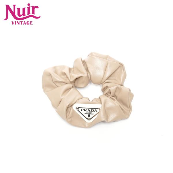 PRADA（プラダ） ヘアアクセサリー レザー シュシュ トライアングル