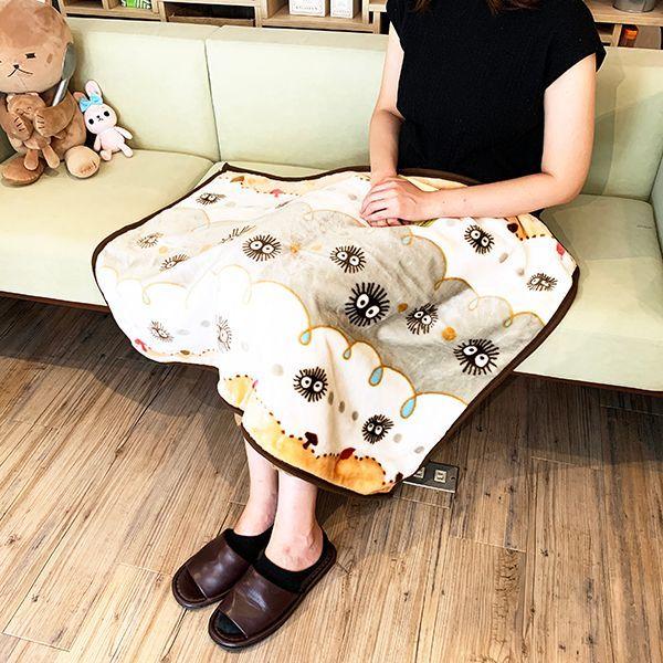 ジブリ まっくろくろすけ となりのトトロ もくもくクロスケ ひざ掛け