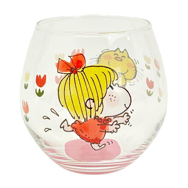 水森亜土の世界観がギュッと詰まっているデザインの丸グラスです。ジュースやお茶を入れてみるとまるでデザインが浮いているように見える♪専用の箱に入っているのでプレゼントにもおすすめです！カラー違いで男の子もございますので揃えても可愛いですよ♪