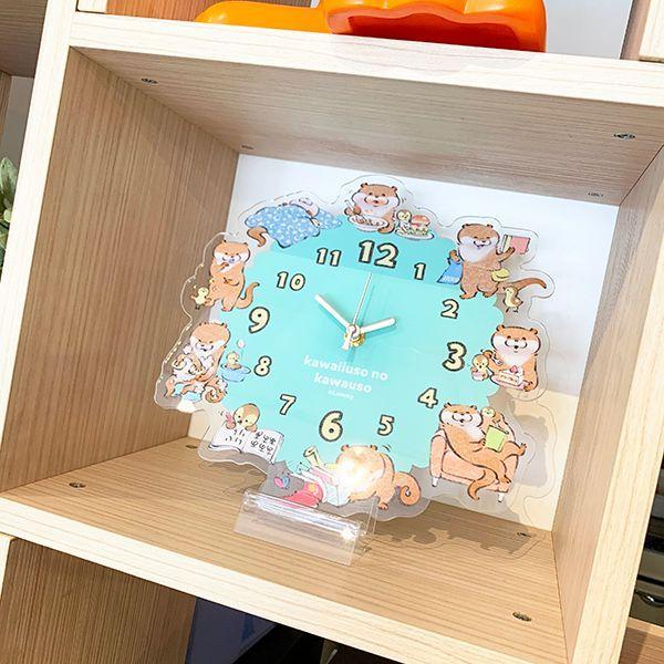 可愛い嘘のカワウソ アクリル壁掛け時計 時計 インテリア 壁掛け