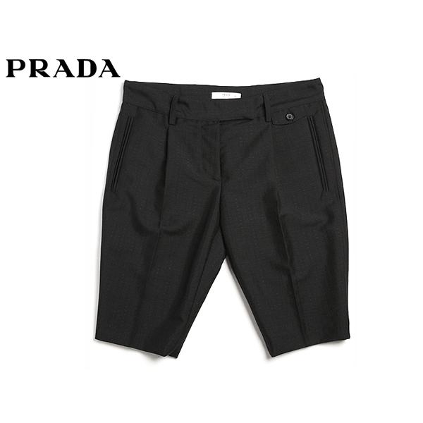PRADA（プラダ） ショートパンツ PRADA 20008P TESSUTO G ロゴタグ付き