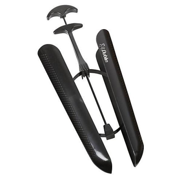 ブーツの形を保つブーツツリー。