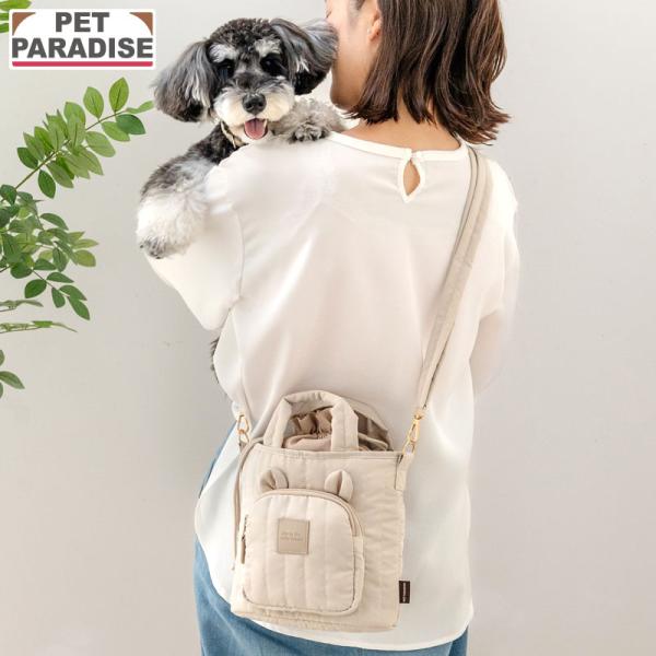■主素材ポリエステル■仕様*ショルダー紐付き。*正面にファスナー付きポケット、内側にポケット付き。*内側にボトルホルダー付き。★HOTキーワード★お散歩バッグ ショルダー 散歩 バッグ 犬用 ペット お出かけ おでかけ イヌ ドック 犬用品...