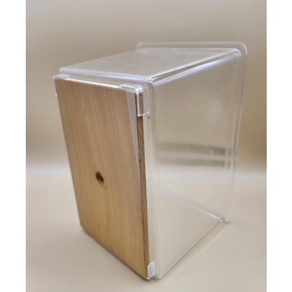 [Release date: January 12, 2022]産卵セット作成時、底面の堅詰めによるケースの破損を軽減します。また、マット産み個体の産卵数増加、ケース羽化個体のサイズアップが期待できます。木製で静電気発生を抑えますので木くず...