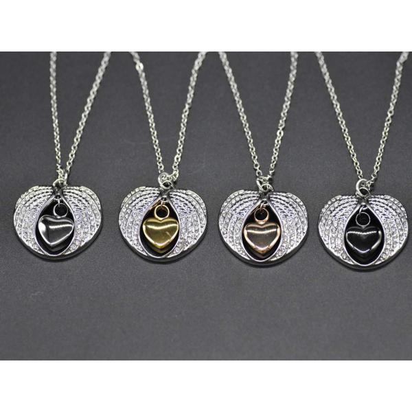 愛する大切なペットちゃんの骨や毛、爪などを納めて、いつも一緒に寄り添うことのできる遺骨ペンダントです。