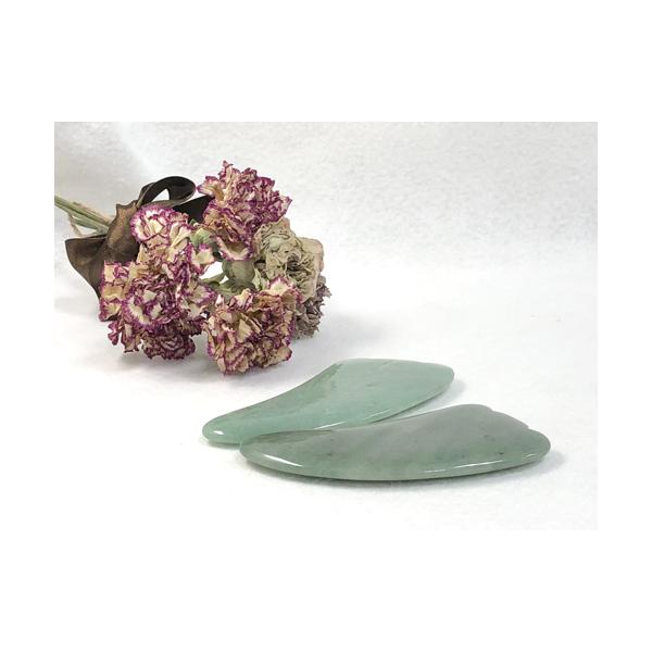 アベンチュリンのかっさ　マッサージプレートです顔、首のリフトアップや血行促進　脂肪燃焼などなどリラックスマッサージにいかがですか母の日ギフトにもおすすめテレビ等で話題のカッサの専用プレートですリンパに沿ってゆっくりマッサージすれば、毎日のリ...