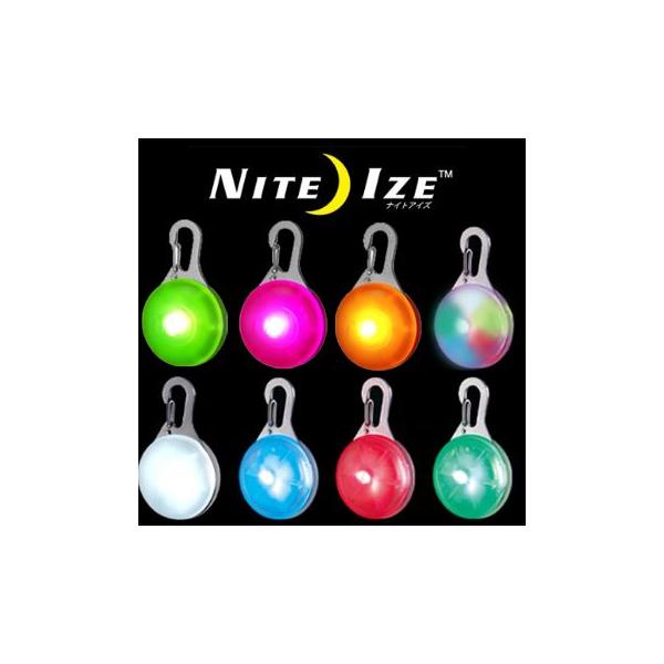 ＬＥＤライト内蔵。スイッチで簡単に点灯/点滅/OFFが選べます。生活防水設計で雨の日でもご使用いただけます。着脱簡単なステンレスのカラビナクリップ付き。カラビナ部分は、ライトが正面に向くように工夫されています。 強いＬＥＤの光（円形部分全体...