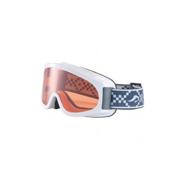 UVプロテクションレンズやメガネ対応など、基本性能を搭載しています。