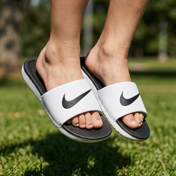 NIKE（ナイキ） スポーツサンダル キッズ カワ スライド GS/PS