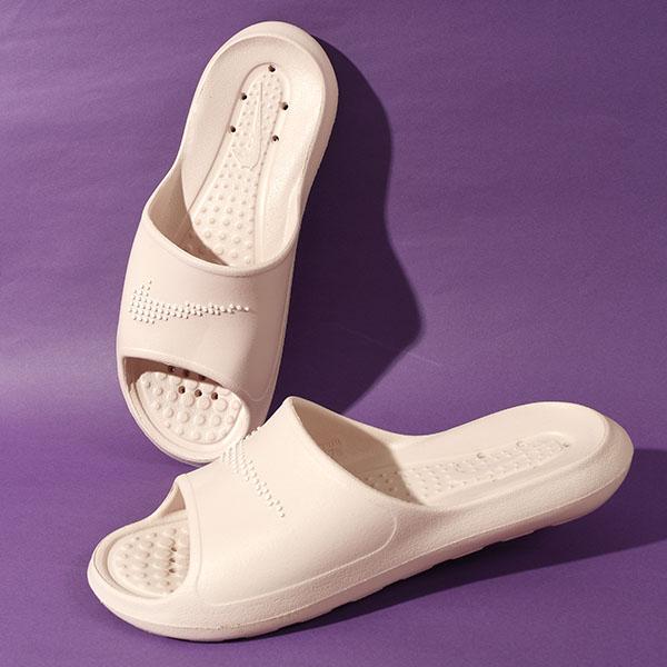 Nike ビーチサンダル ブラウン/ホワイト NIKE ナイキ ヴィクトリー ワン スライド(ホワイト×オレンジ