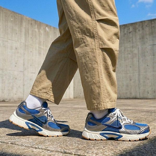 NIKE（ナイキ） 30%OFF 送料無料 スニーカー メンズ NIKE V5 RNR