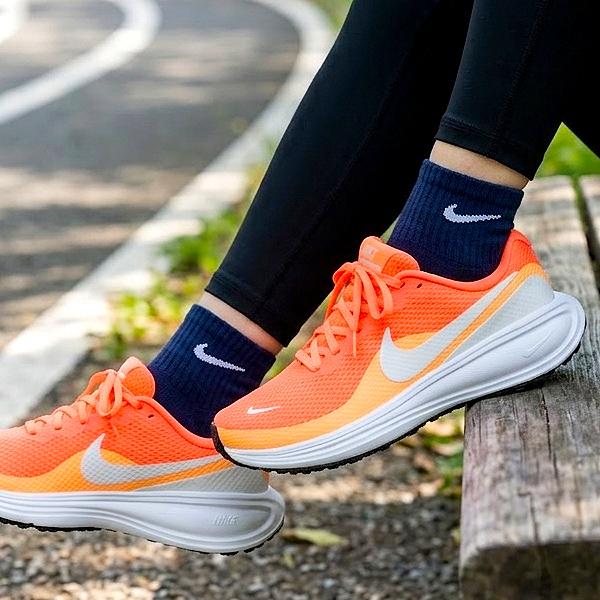 NIKE（ナイキ） 30%OFF スニーカー ランニングシューズ レディース