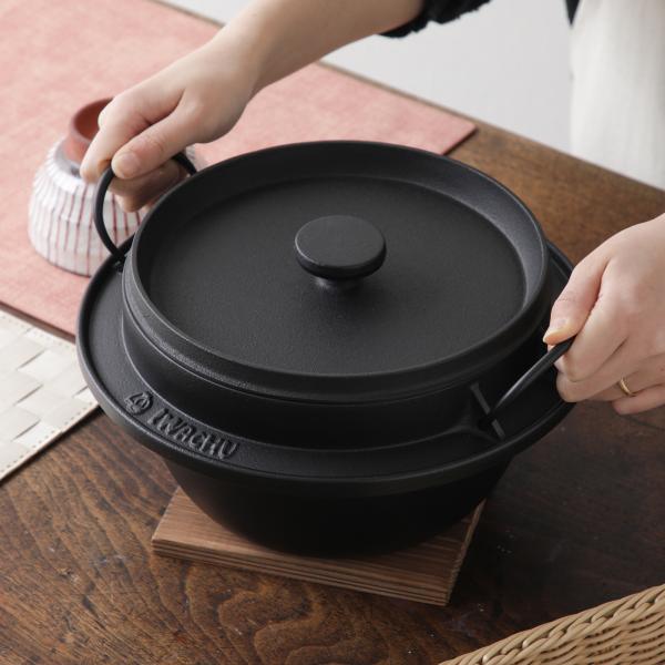 焼杉敷板付き】鉄のごはん鍋 5合炊き 南部鉄器 炊飯釜 炊飯鍋 鉄鍋 岩