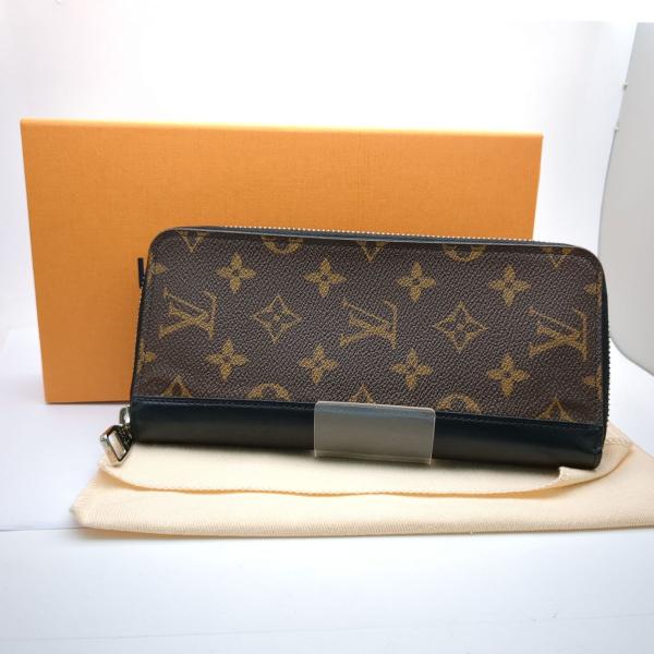 LOUISVUITTON ルイヴィトン モノグラムマカサー ジッピーウォレット