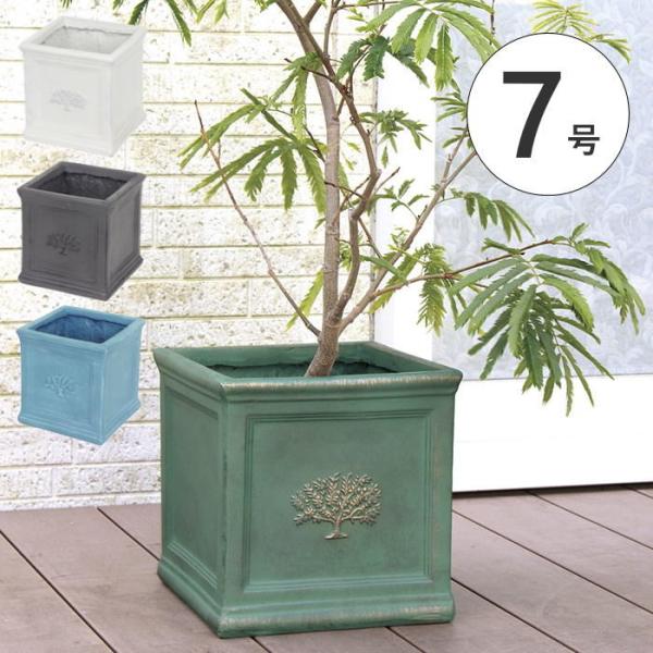 ●スクエアポットフォレスト7号●ガーデンをおしゃれに演出する大型の植木鉢、スクエアポットです。植物の寄せ植えや鉢カバーにぴったり！●陶器鉢の様な風合いを持っていますがファイバーセメント製なので、陶器鉢よりも軽量で強度があります。●ファイバー...