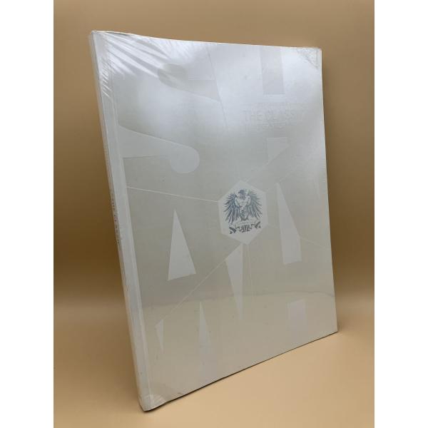 【新品】2013 Shinhwa's The Classic Making Story Book 神話/フォトブック + DVD/n0810新品未開封です。店頭に並んでいたため日焼けや梱包ビニールに破れやスリキズがございます。ご了承ください...