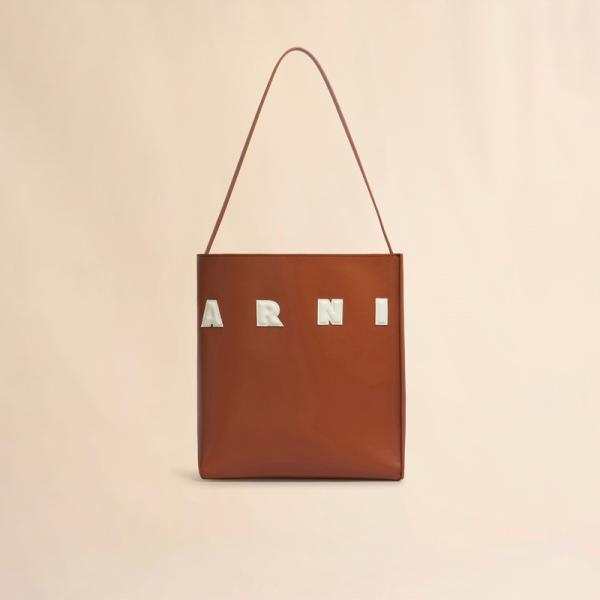 MARNI（マルニ） ブラウン ホワイト レザー製 Museo スモールホーボー
