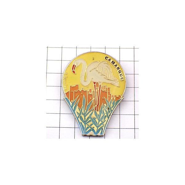 背景の１マスは５mmです。当店のピンバッジ はヴィンテージのレアな限定ピンバッジ です。それぞれのピンズの裏側の針には、新品の留め具をセットしてお送りします。新品の留め具代はピンズの商品代に含まれております。