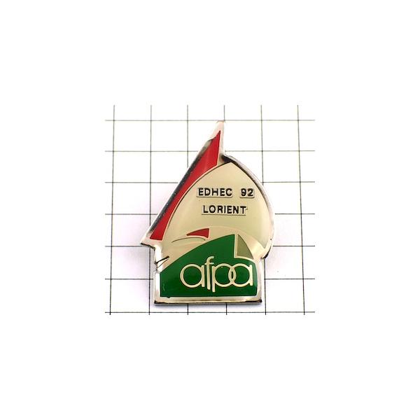 背景の１マスは５mmです。当店のピンバッジ はヴィンテージのレアな限定ピンバッジ です。それぞれのピンズの裏側の針には、新品の留め具をセットしてお送りします。新品の留め具代はピンズの商品代に含まれております。