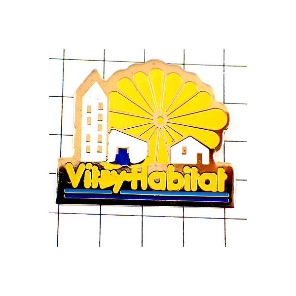 背景の１マスは５mmです。当店のピンバッジ はヴィンテージのレアな限定ピンバッジ です。それぞれのピンズの裏側の針には、新品の留め具をセットしてお送りします。新品の留め具代はピンズの商品代に含まれております。