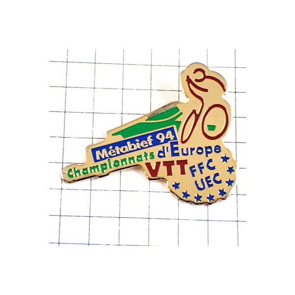 背景の１マスは５mmです。当店のピンバッジ はヴィンテージのレアな限定ピンバッジ です。それぞれのピンズの裏側の針には、新品の留め具をセットしてお送りします。新品の留め具代はピンズの商品代に含まれております。