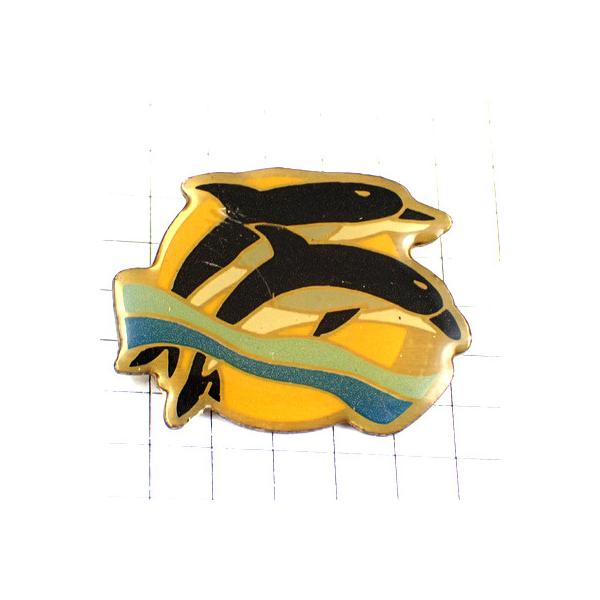 背景の１マスは５mmです。当店のピンバッジ はヴィンテージのレアな限定ピンバッジ です。それぞれのピンズの裏側の針には、新品の留め具をセットしてお送りします。新品の留め具代はピンズの商品代に含まれております。